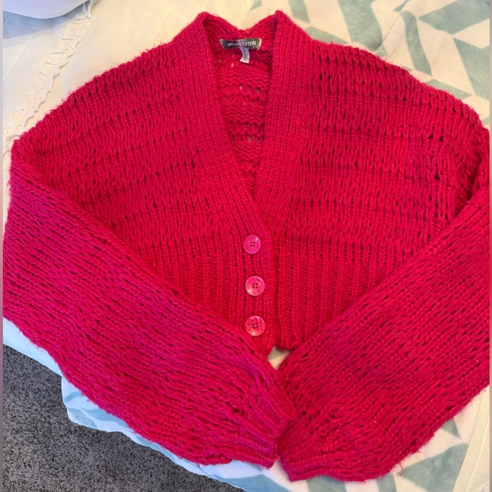 UO pink sweater